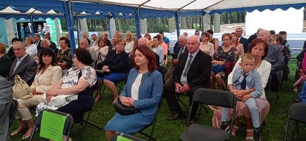 Na zdjęciu szóstym członkowie KPZ PDO na doświadczeniach PDO ze zbożami ozimymi