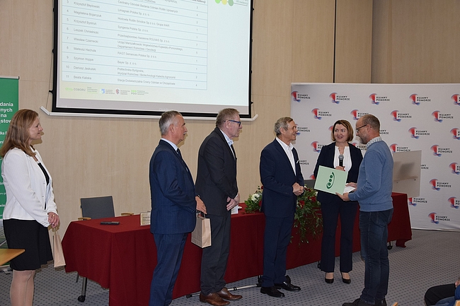 Wręczanie nominacji nowym członkom Zespołu 